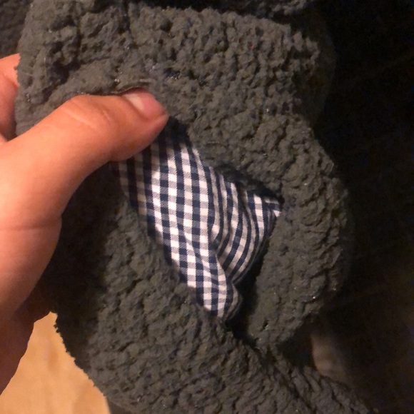 Properly tied pullover - Picture 7 of 7